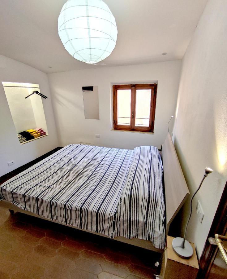 Casa Via Della Rocca Luna Поджибонси Екстериор снимка