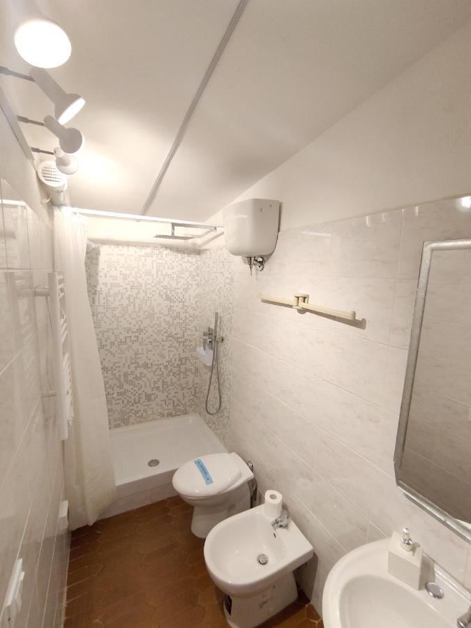 Casa Via Della Rocca Luna Поджибонси Екстериор снимка
